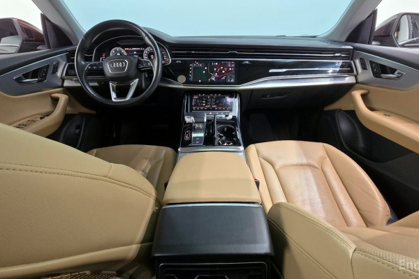 2022 Audi Q8 с пробегом 104 790 км