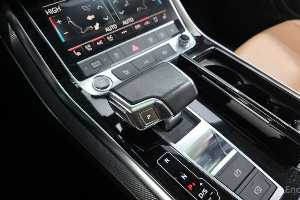 2022 Audi Q8 с пробегом 104 790 км