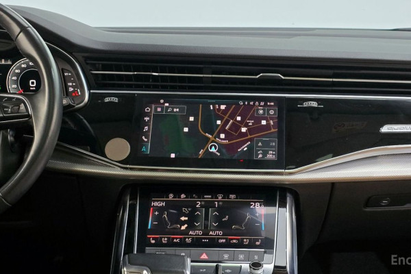 2022 Audi Q8 с пробегом 104 790 км