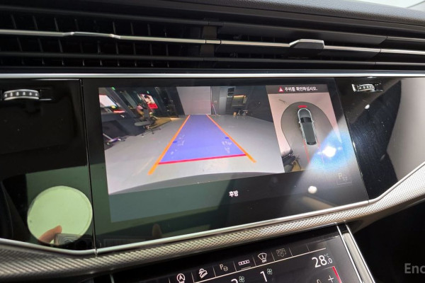 2022 Audi Q8 с пробегом 104 790 км