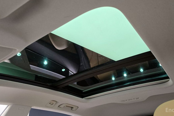 2022 Audi Q8 с пробегом 104 790 км