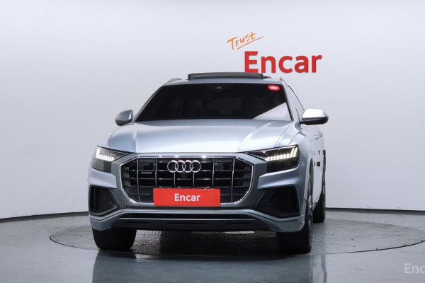 2020 Audi Q8 с пробегом 115 706 км