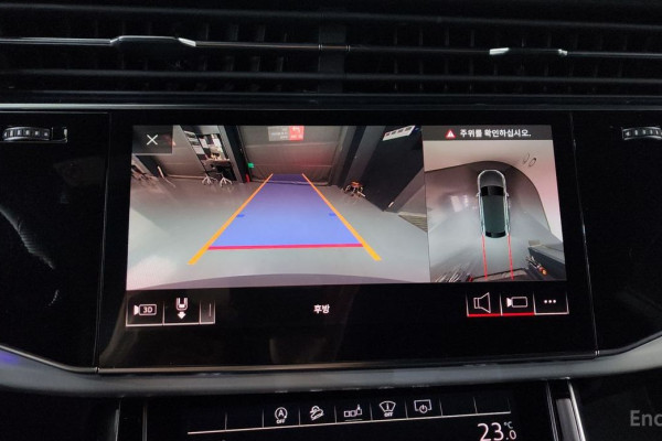 2020 Audi Q8 с пробегом 115 706 км