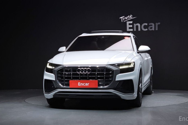 2020 Audi Q8 с пробегом 87 389 км