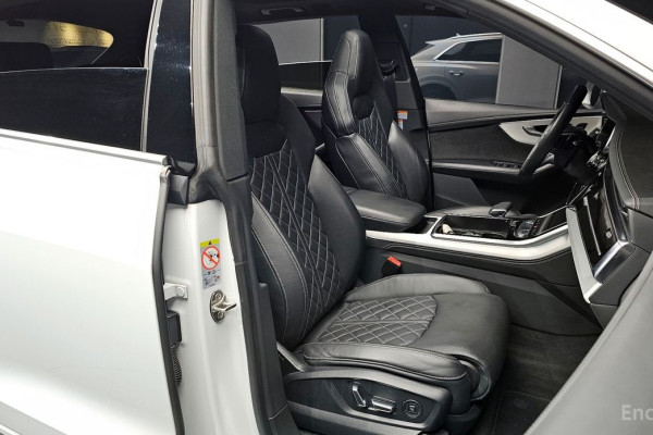 2020 Audi Q8 с пробегом 87 389 км