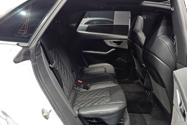 2020 Audi Q8 с пробегом 87 389 км