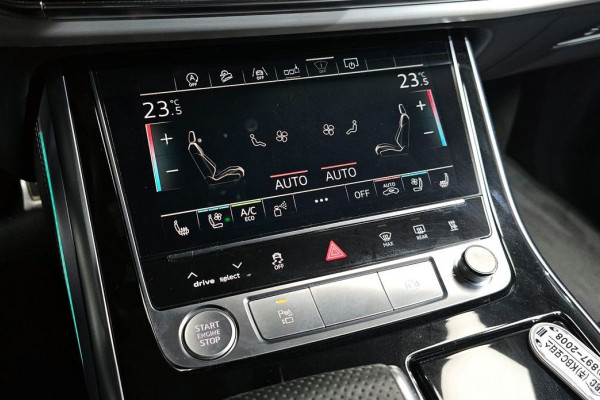 2020 Audi Q8 с пробегом 87 389 км