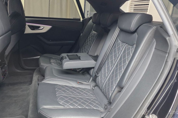 2021 Audi Q8 с пробегом 105 306 км