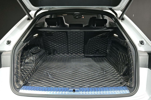 2020 Audi Q8 с пробегом 87 389 км