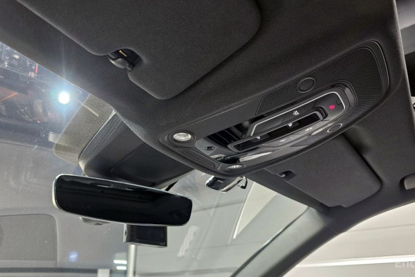 2020 Audi Q8 с пробегом 77 904 км