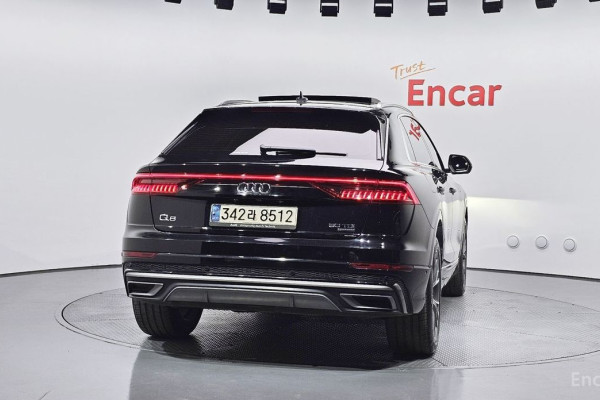 2021 Audi Q8 с пробегом 154 043 км