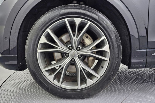 2021 Audi Q8 с пробегом 154 043 км