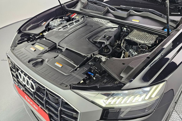 2021 Audi Q8 с пробегом 154 043 км