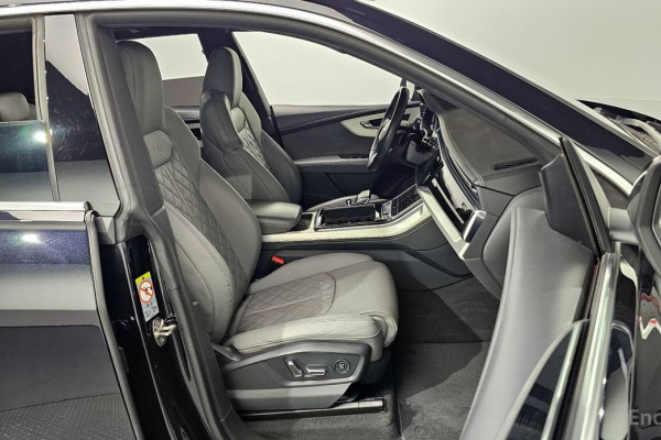 2021 Audi Q8 с пробегом 154 043 км