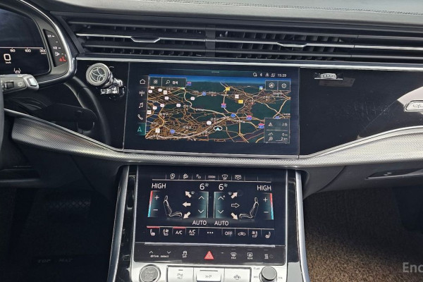 2021 Audi Q8 с пробегом 132 382 км