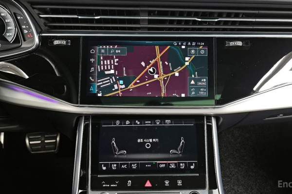 2022 Audi Q8 с пробегом 62 571 км