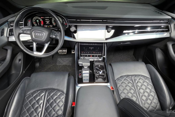 2021 Audi Q8 с пробегом 111 772 км