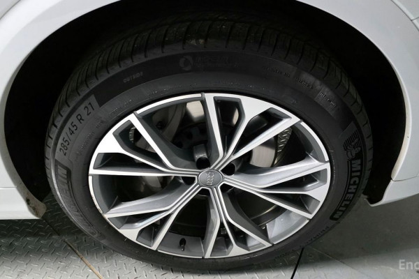 2021 Audi Q8 с пробегом 169 228 км