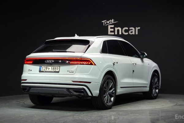 2021 Audi Q8 с пробегом 169 228 км