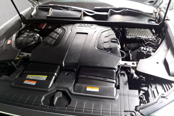 2021 Audi Q8 с пробегом 169 228 км