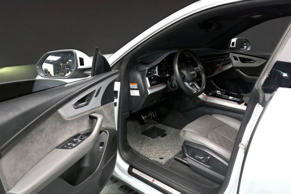 2021 Audi Q8 с пробегом 169 228 км