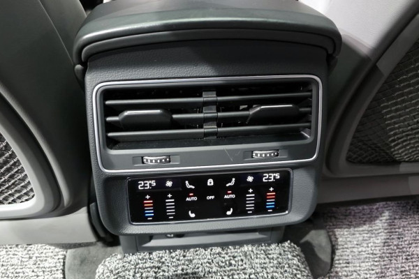 2021 Audi Q8 с пробегом 169 228 км