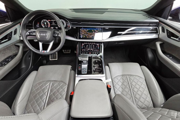 2021 Audi Q8 с пробегом 111 384 км