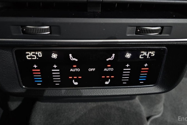 2021 Audi Q8 с пробегом 111 384 км