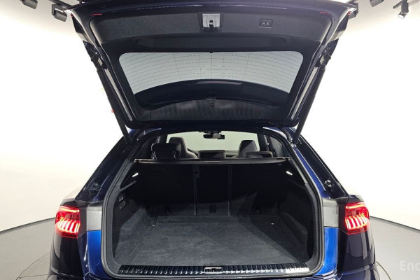 2021 Audi Q8 с пробегом 111 384 км