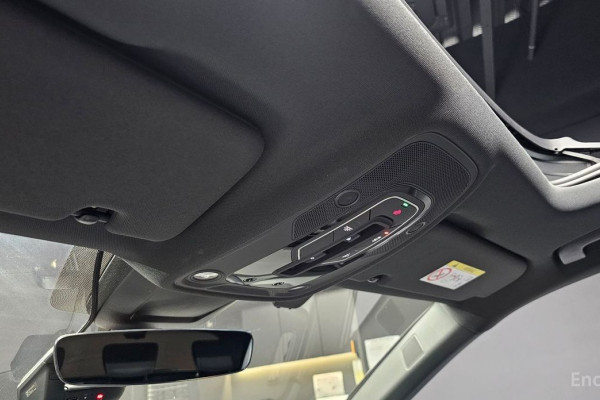 2023 Audi Q8 с пробегом 17 223 км