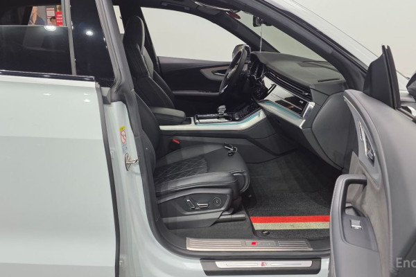 2021 Audi Q8 с пробегом 67 071 км