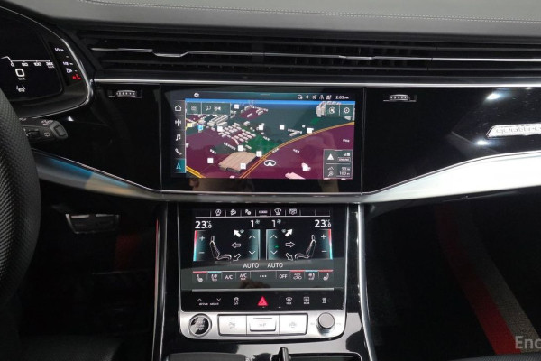 2021 Audi Q8 с пробегом 67 071 км