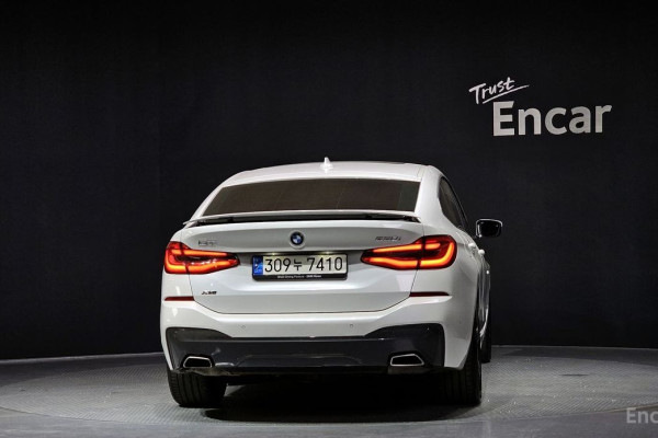 2021 BMW 6 серии с пробегом 48 706 км