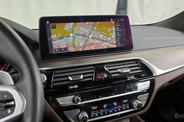 2021 BMW 6 серии с пробегом 48 706 км