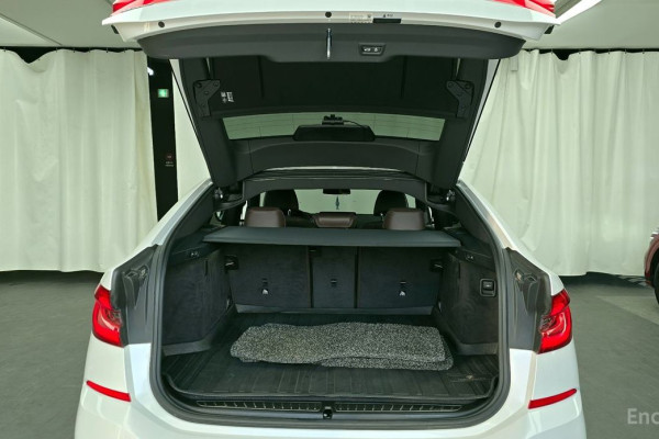 2021 BMW 6 серии с пробегом 48 706 км