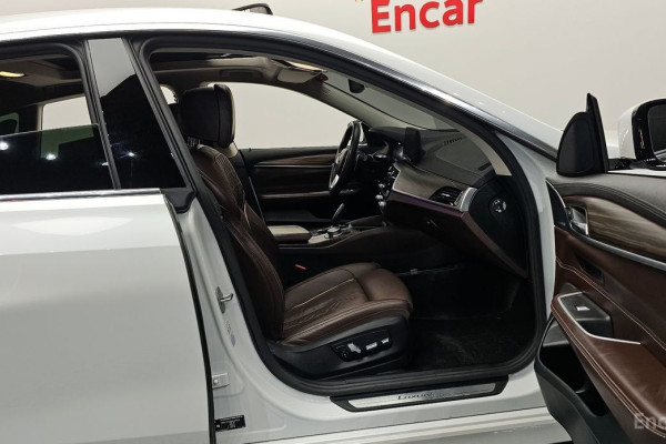 2022 BMW 6 серии с пробегом 77 889 км