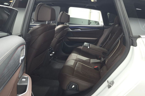 2022 BMW 6 серии с пробегом 51 219 км