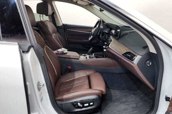2023 BMW 6 серии с пробегом 64 380 км