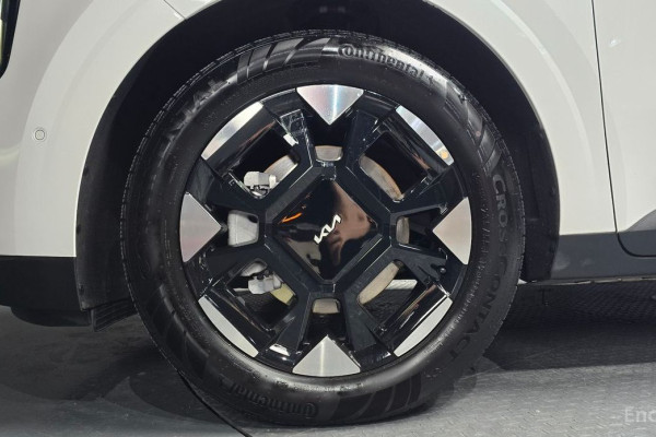 2024 Kia Carnival с пробегом 12 461 км