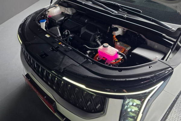 2024 Kia Carnival с пробегом 12 461 км