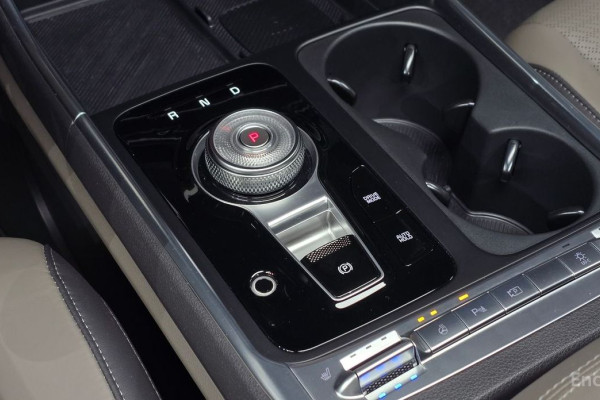 2024 Kia Carnival с пробегом 12 461 км