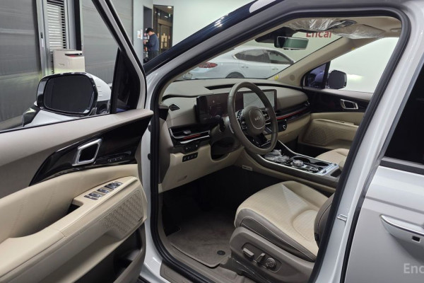 2024 Kia Carnival с пробегом 43 131 км