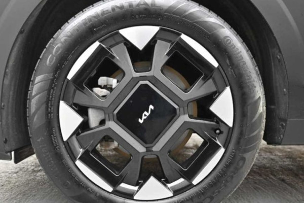 2024 Kia Carnival с пробегом 32 000 км