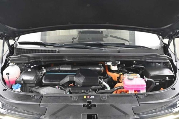 2024 Kia Carnival с пробегом 32 000 км