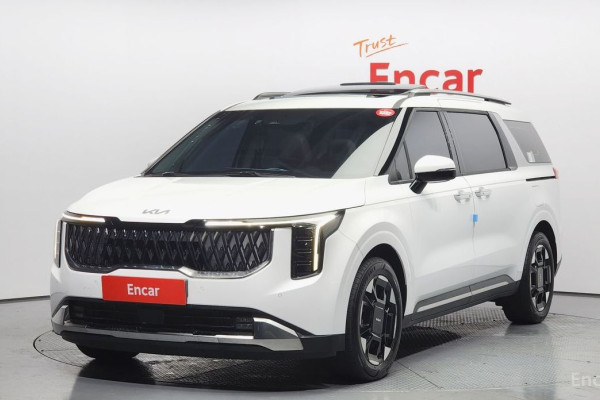 2024 Kia Carnival с пробегом 35 589 км