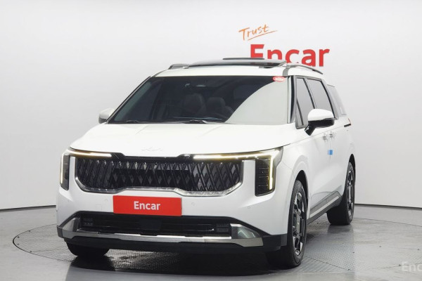 2024 Kia Carnival с пробегом 35 589 км