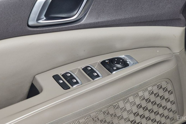 2024 Kia Carnival с пробегом 35 589 км