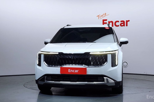 2024 Kia Carnival с пробегом 12 432 км