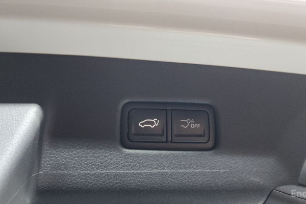 2024 Kia Carnival с пробегом 12 432 км