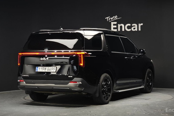 2024 Kia Carnival с пробегом 18 722 км